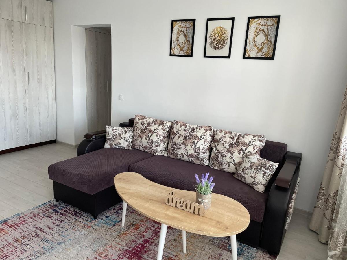Elite Apartment Targoviste Dış mekan fotoğraf