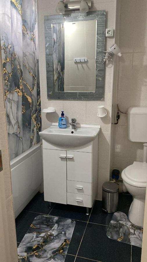 Elite Apartment Targoviste Dış mekan fotoğraf